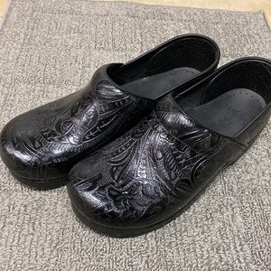 Dansko Black clogs 42